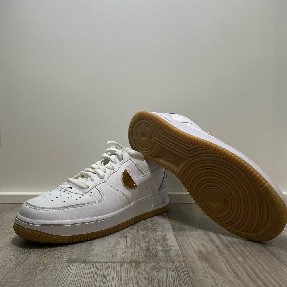 ⚡️ NIKE AIR FORCE 1 07 LV8 NBA (Sz-Men 7.5)